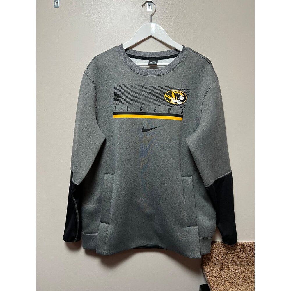 Nike Team Issue Missouri Tigers Soft Shell Sweater - Size‎ L